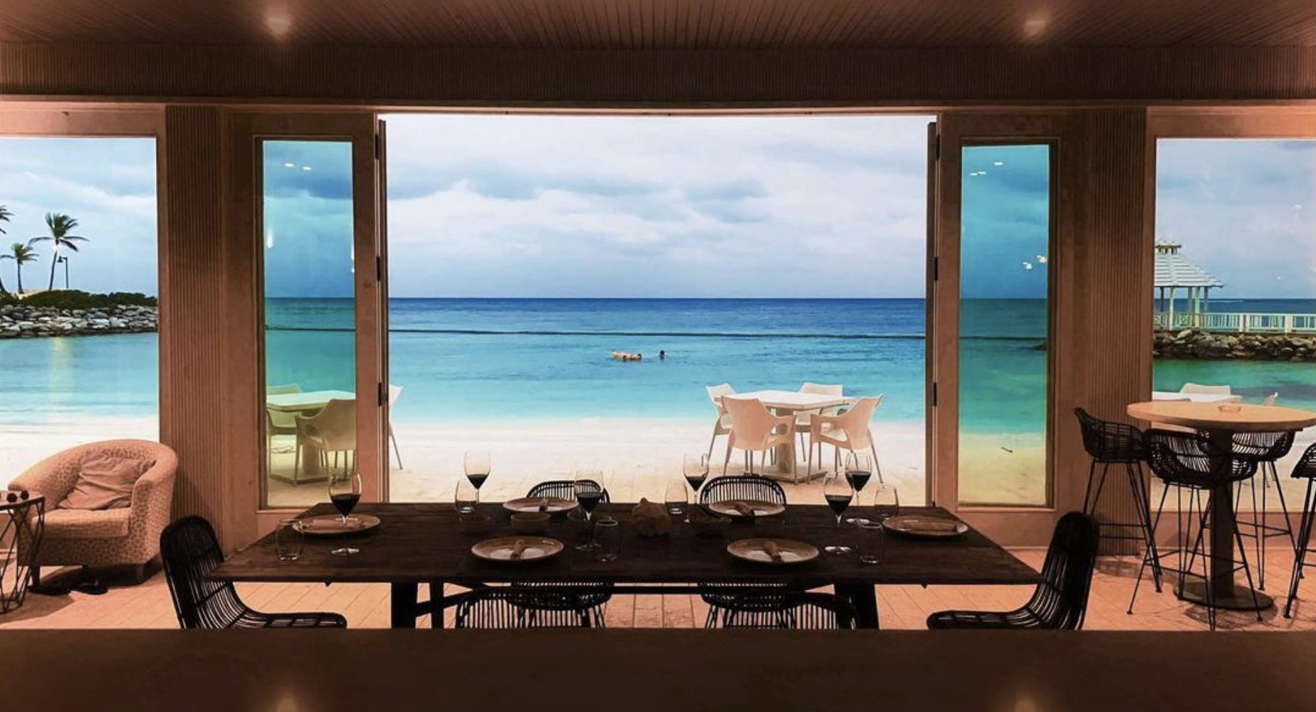 Api Beach House | Macarfi