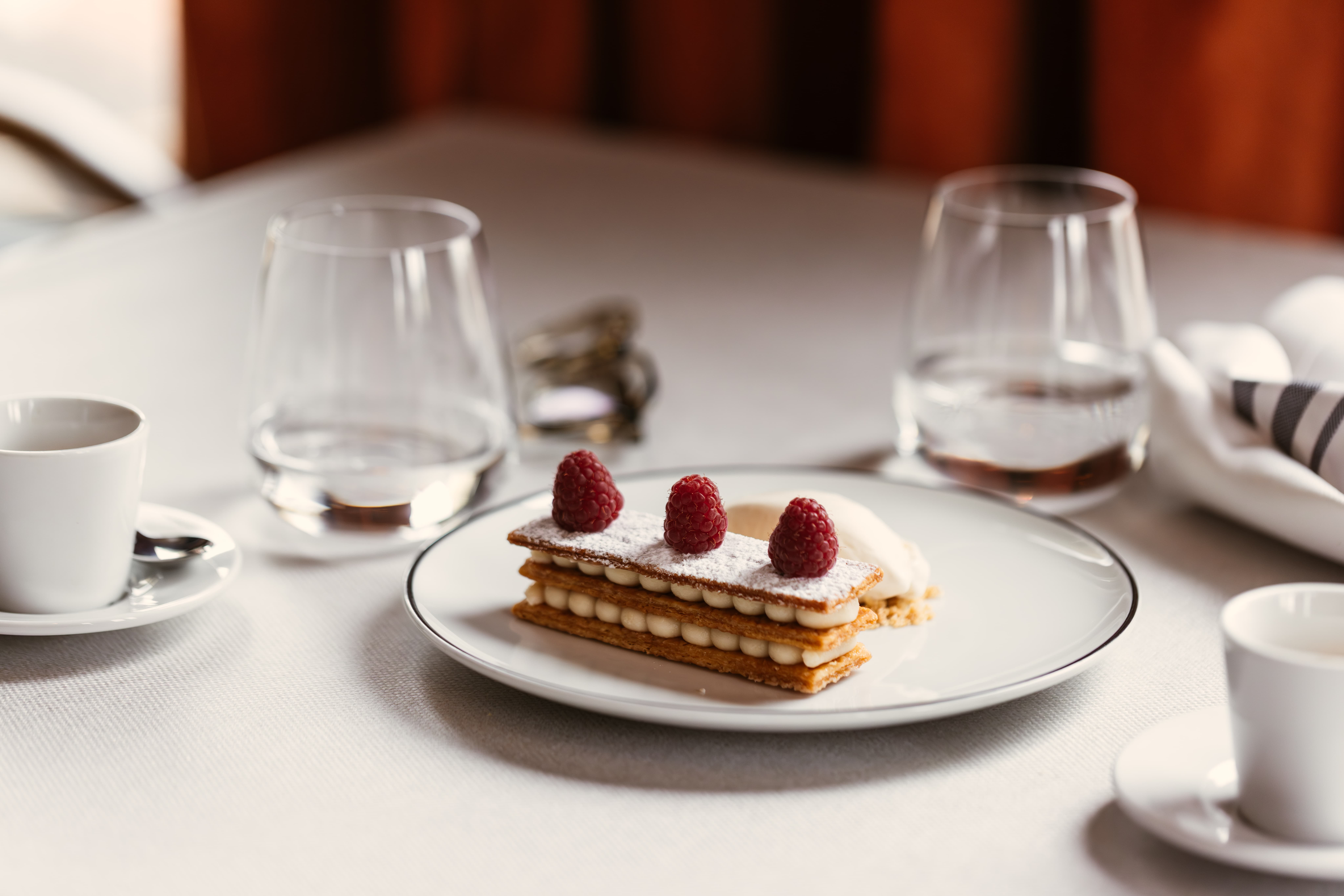 Ático. Hotel The Principal Madrid | Macarfi